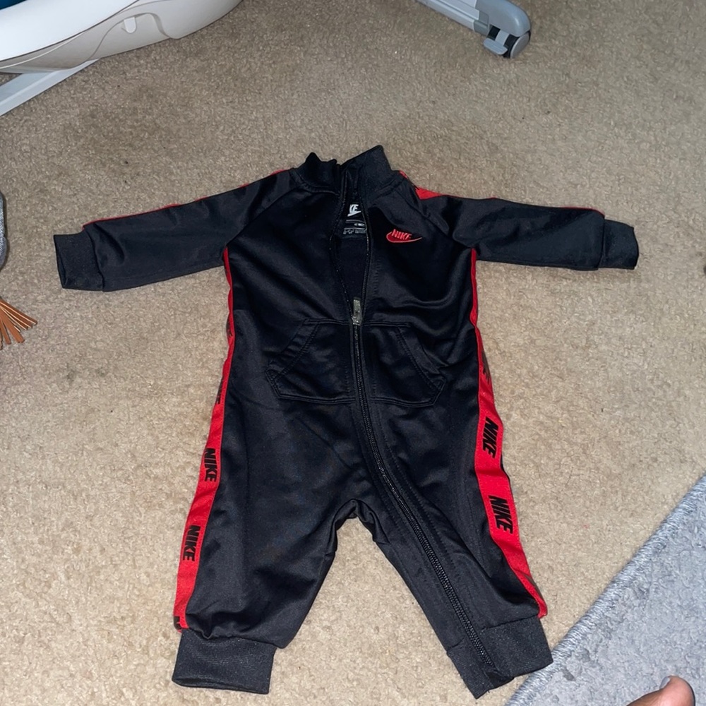 Infant Nike track suit